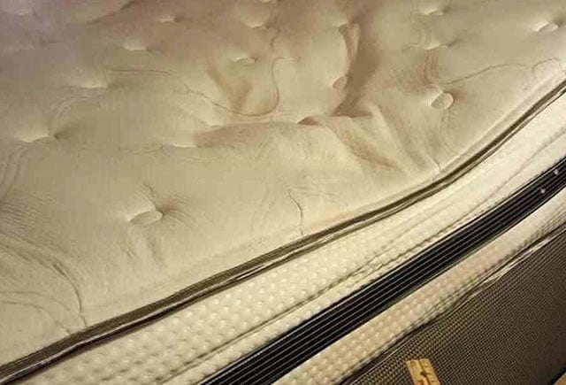 Vết lún trên nệm quá sâu