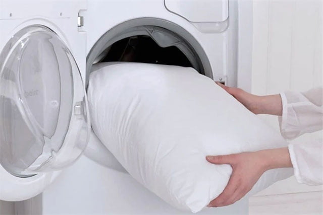 Giặt chăn ga gối nệm định kỳ và thường xuyên