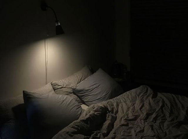Phòng ngủ thiếu ánh sáng cũng gây giảm tuổi thọ nệm