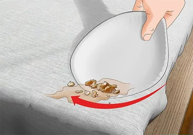 Tẩy vết nôn ói trên nệm hiệu quả
