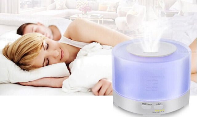 Dùng máy tạo độ ẩm