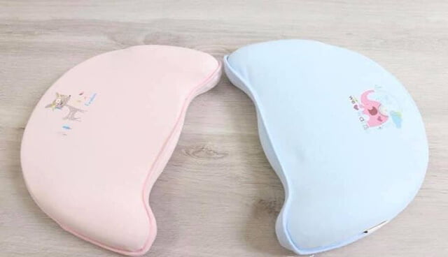 Chọn gối cao su non có kích thước phù hợp theo độ tuổi của bé