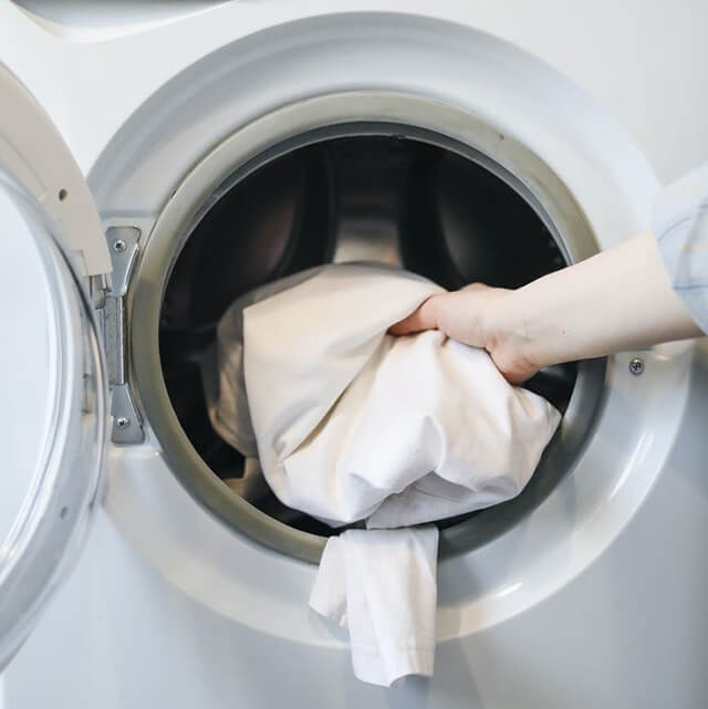 Giặt ga trải giường tencel đúng cách sẽ giúp ga bền màu không bị co rút