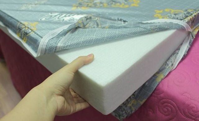 Nệm bông ép là nệm được cấu tạo từ các sợi bông được ép chặt thành 1 khối