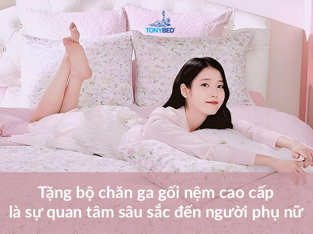 qua tang chan ga goi nem cho phu nu 8 thang 3