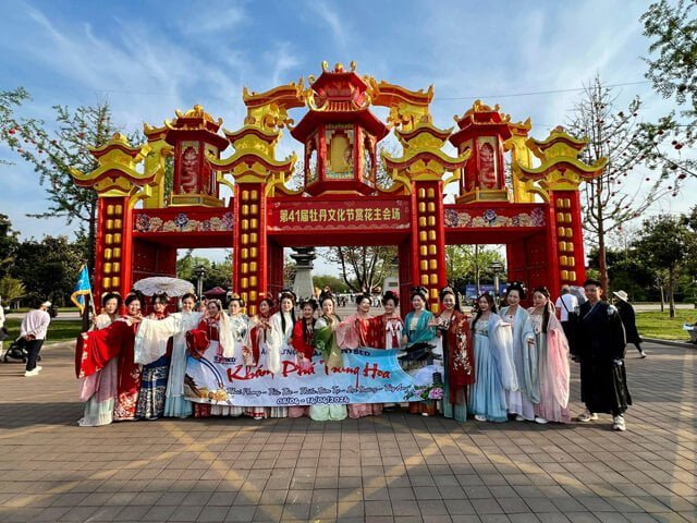 Lễ hội hoa mẫu đơn Lạc Dương, nơi quy tụ hơn 1.200 giống hoa mẫu đơn đẹp nhất
