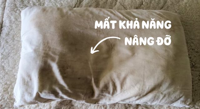 Gối nằm mất khả năng đàn hồi