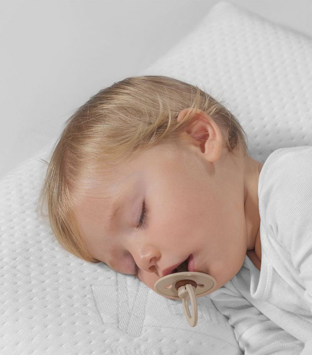 Goi memory foam cho be