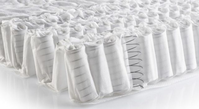 ột chiếc nệm cao cấp thường có từ 600 - 1000 con lò xo trở lên