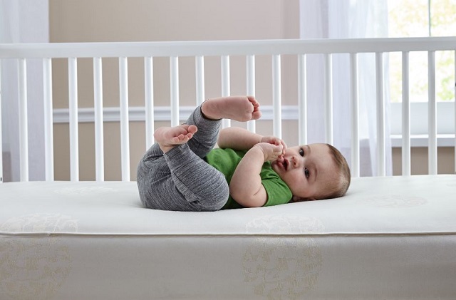 Các sai lầm cần tránh khi mua nệm cho bé