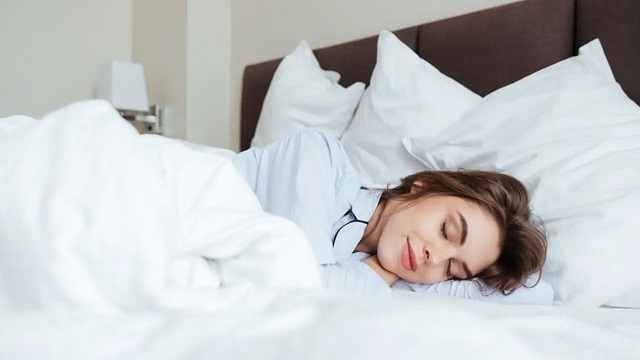 Giảm áp lực cho cột sống và giúp giảm đau lưng